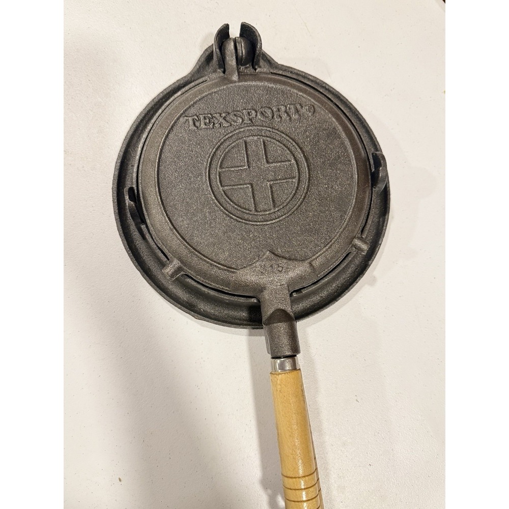 Cast Iron Waffle Maker Gas Stove / Camping Grill Heavy Duty Round Wood Handles - Picture 2 of 9